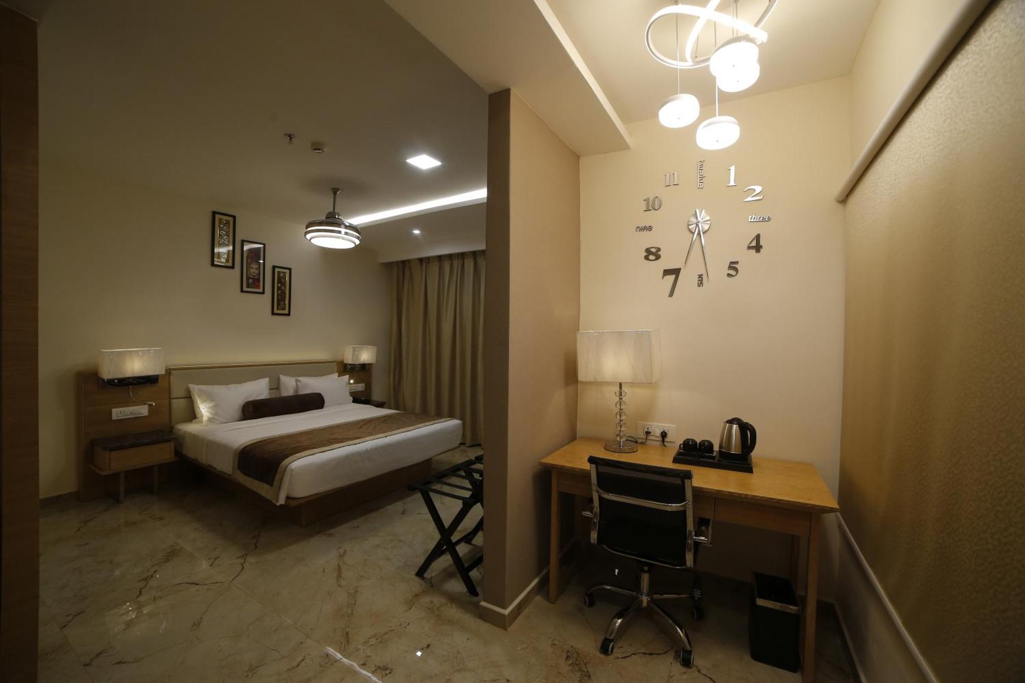 Hotel Annapurna De Royal Guntūr Buitenkant foto