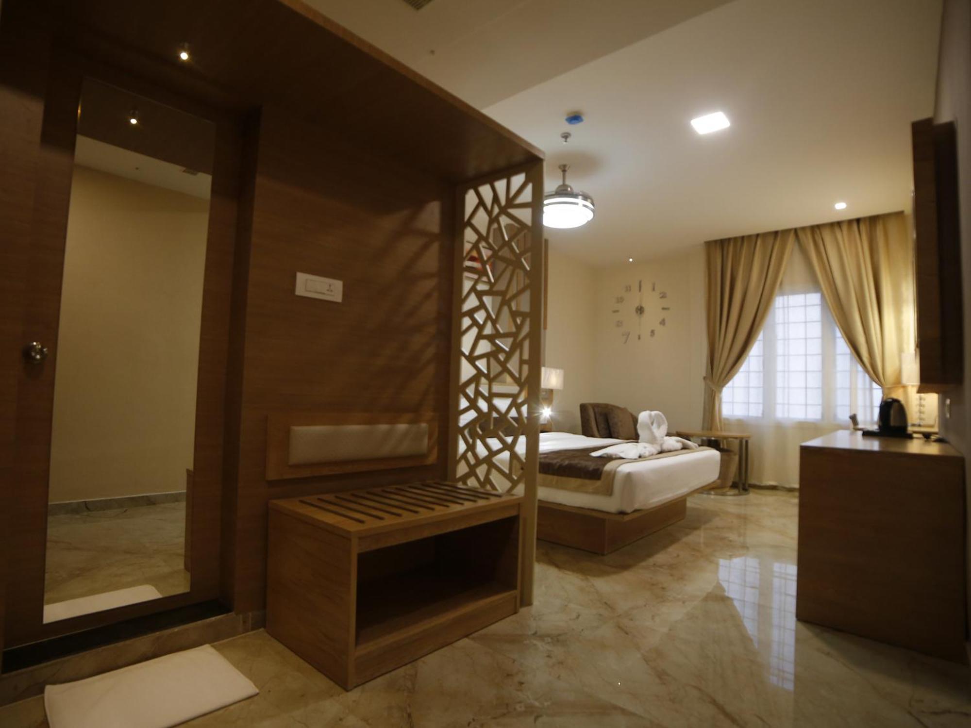 Hotel Annapurna De Royal Guntūr Buitenkant foto