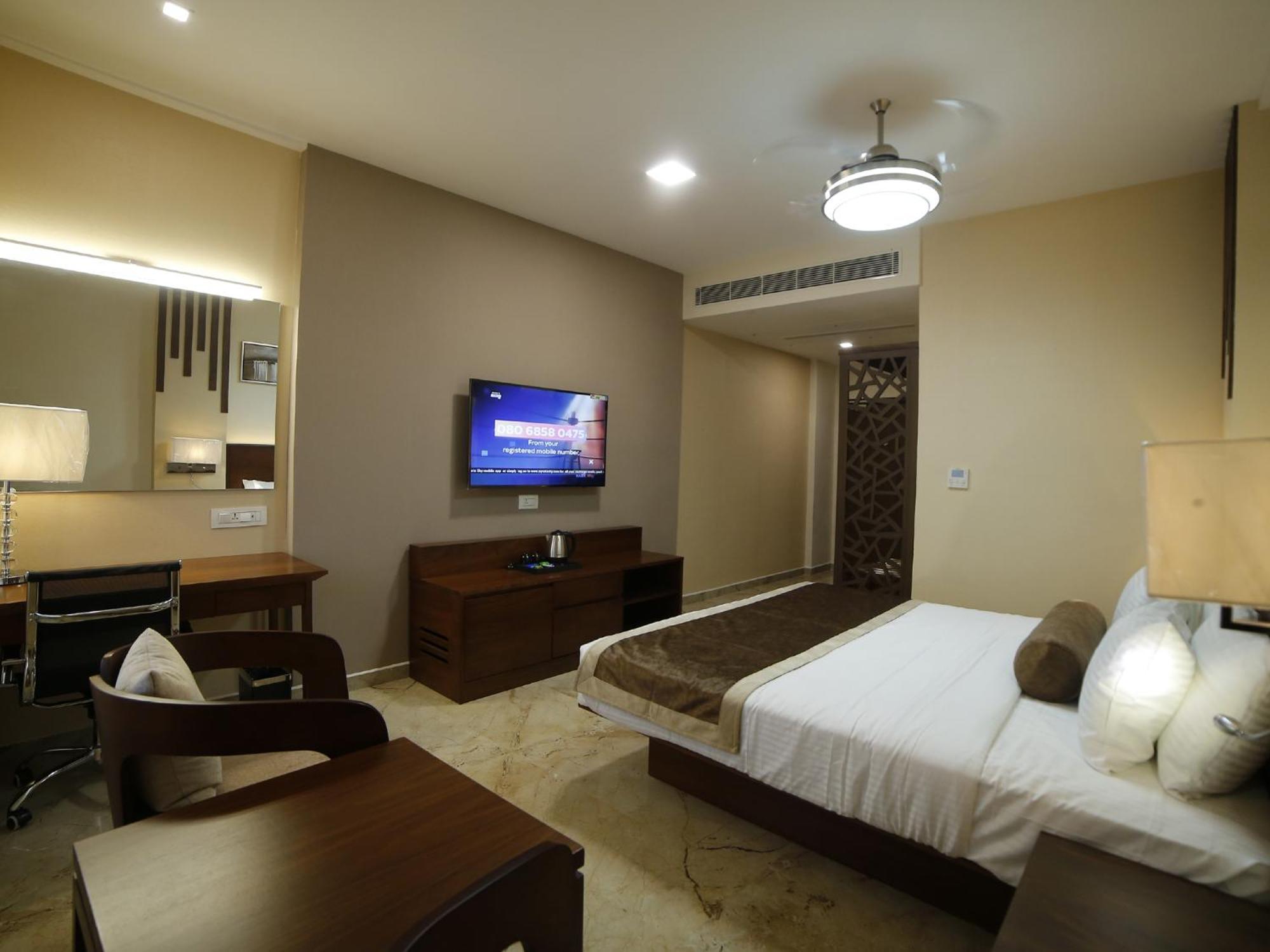 Hotel Annapurna De Royal Guntūr Buitenkant foto
